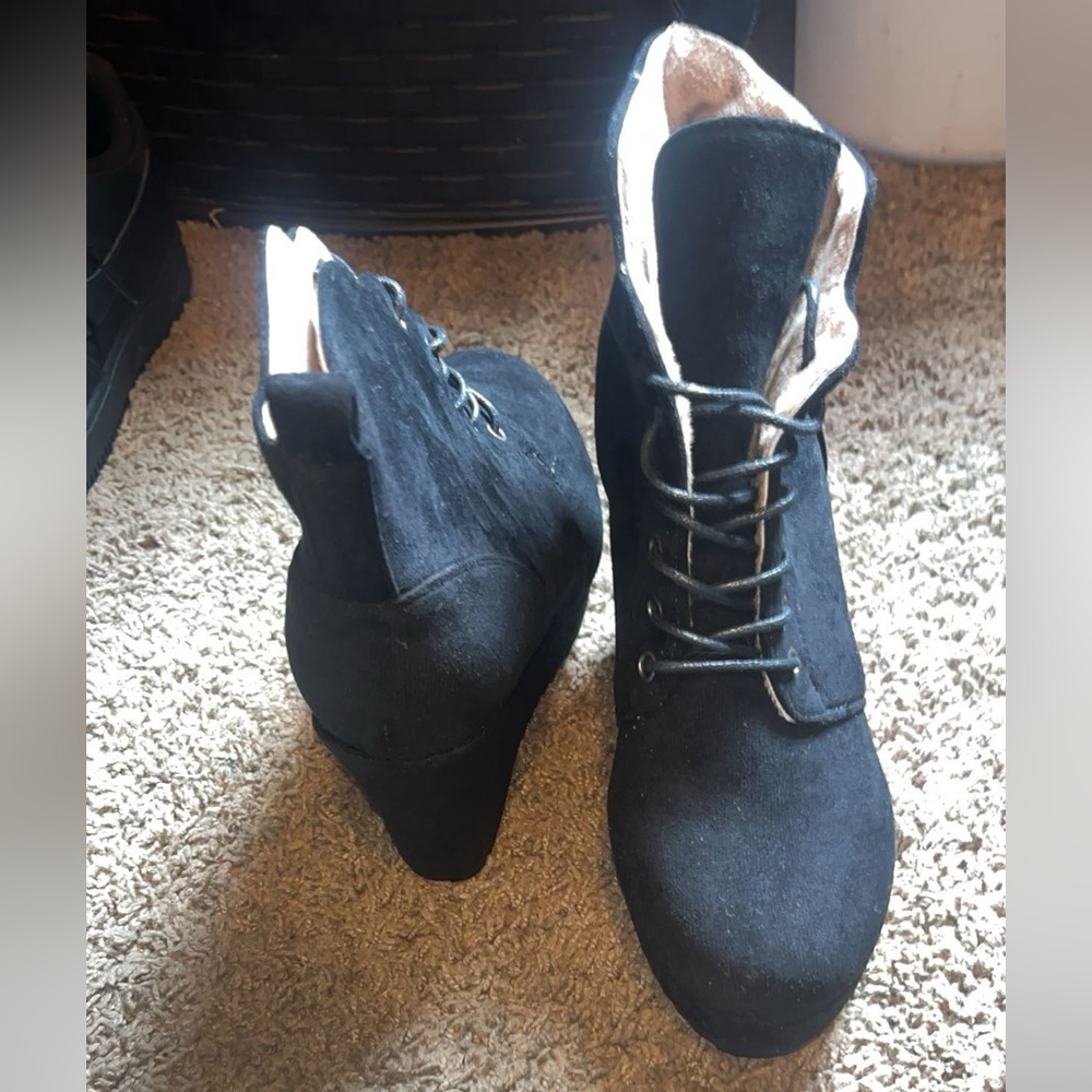 Woman’s wedge